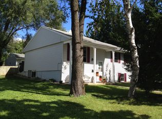 1803 37th St NW, Rochester, MN 55901