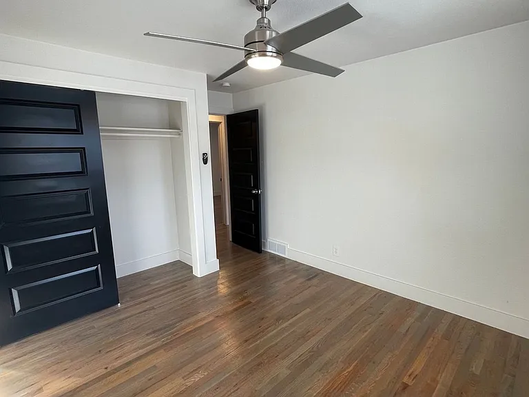 2740 W Elizabeth St — Photo 7