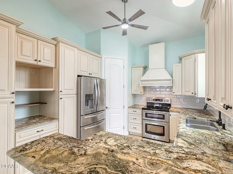 2288 S Ocean Shore Blvd — Photo 6