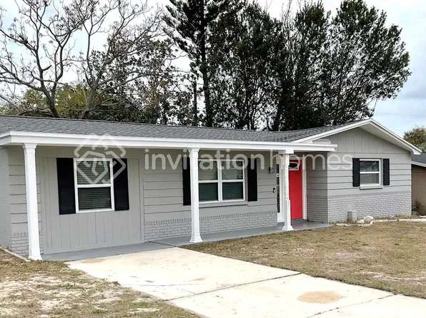 3541 Oakhurst Dr, Holiday, FL 34691