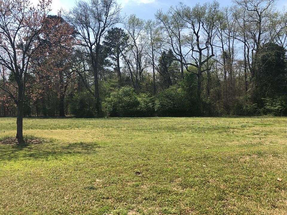 1st image of 106 Aurora Ln