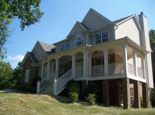 1621 Laricks Ln, Lawrenceville, GA 30045