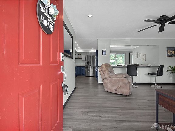 4th image of 1665 E Choctaw Dr