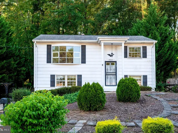 15214 Colorado Ave, Woodbridge, VA 22191