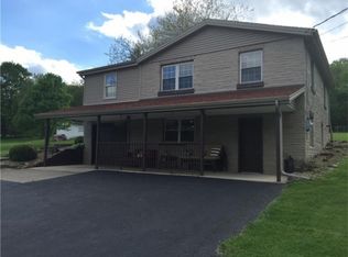 196 Rustic Park Rd, Ellwood City, PA 16117