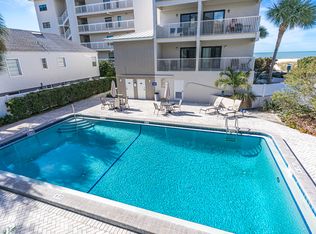 15 Glendale St #1B, Clearwater Beach, FL 33767