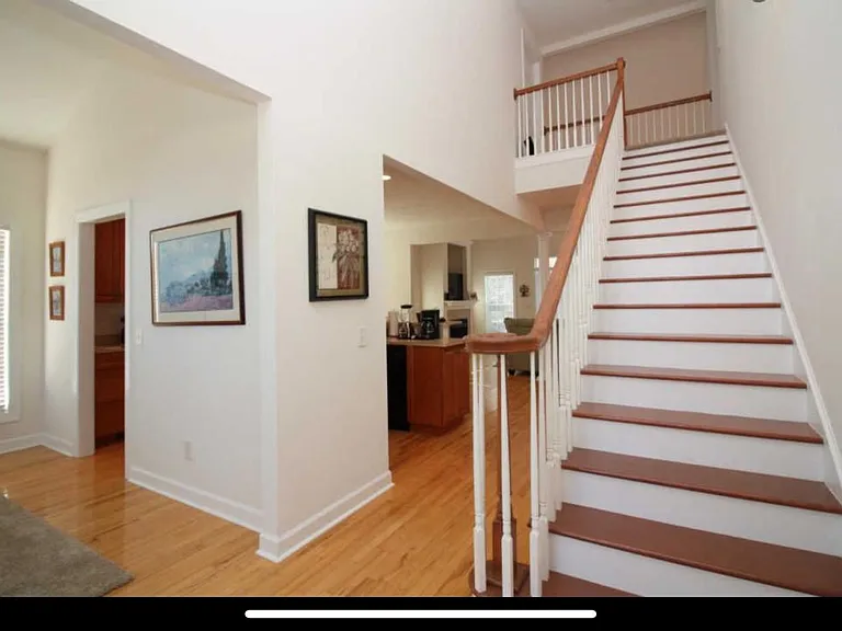 110 Smathers Dr — Photo 18