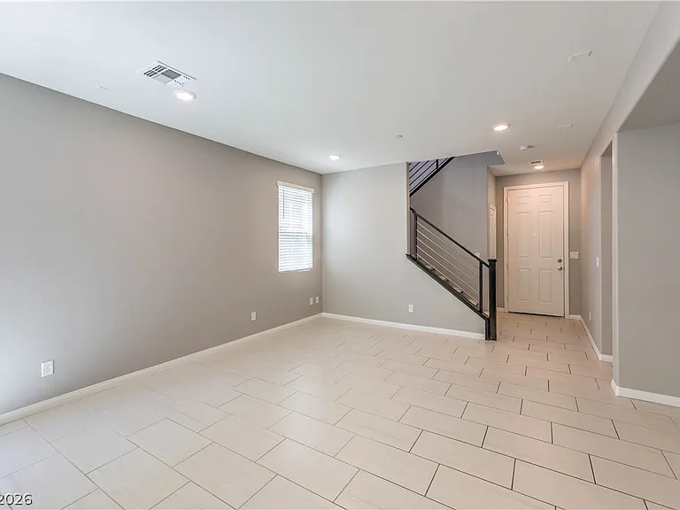 2508 Valdanos Pl — Photo 5