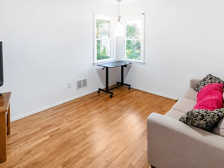 31 Frederick Ln — Photo 38