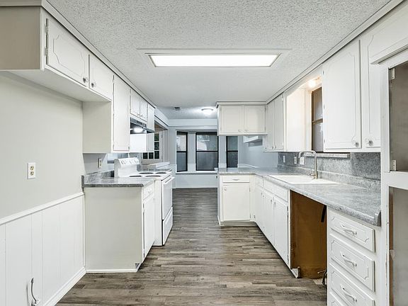 5th image of 1513 Willow Park Dr