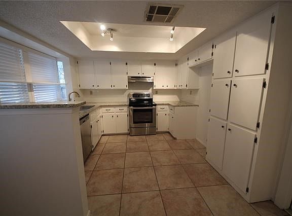 5th image of 13320 Water Oak Ln