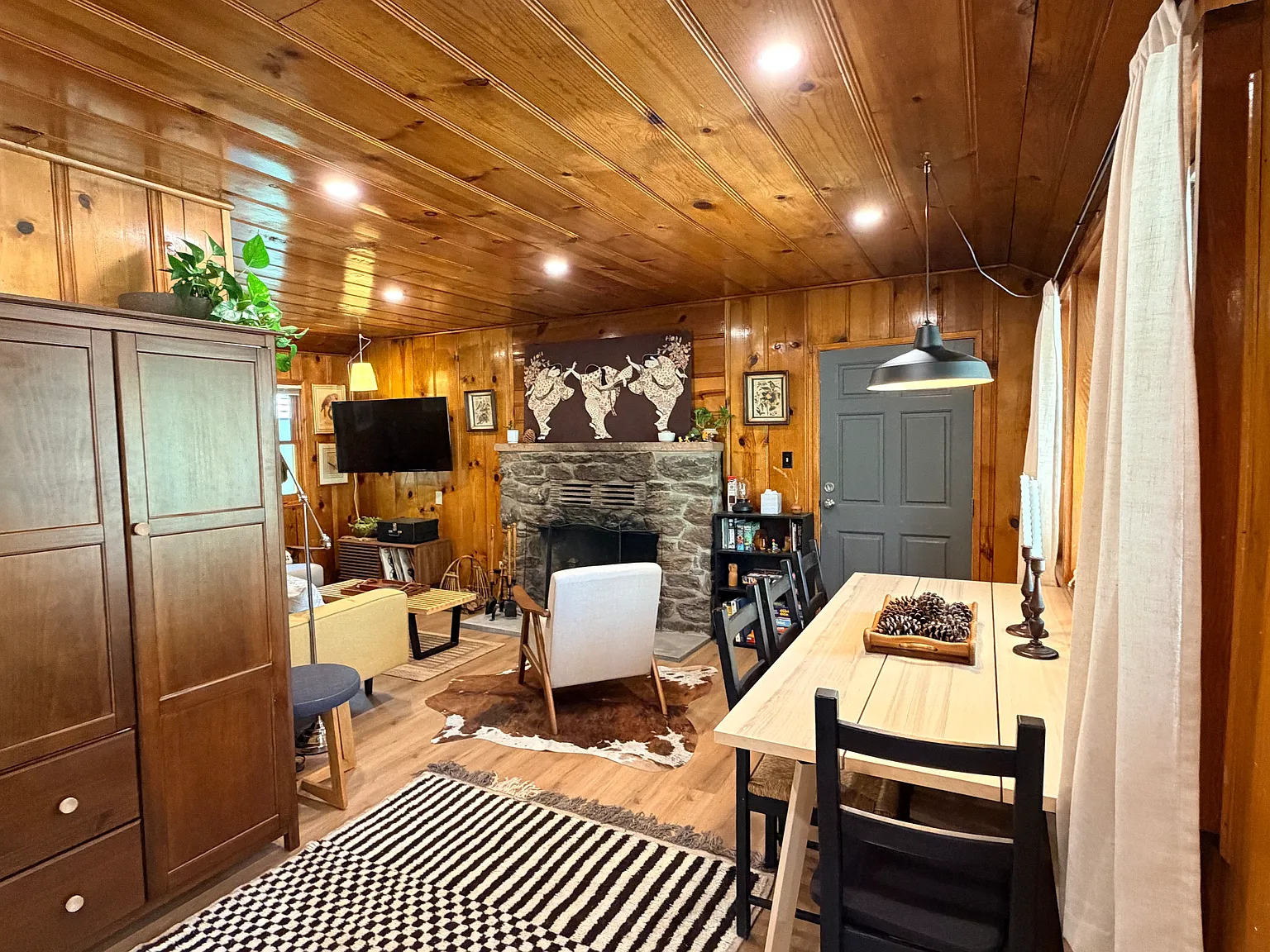 1 bed, 560 sqft, $1,800 — Photo 3