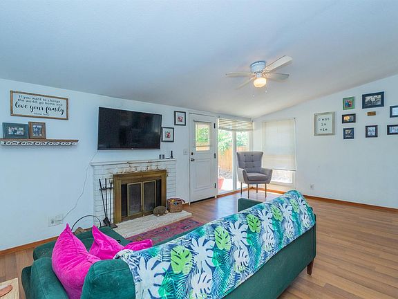 3rd image of 3885 E Richert Ave