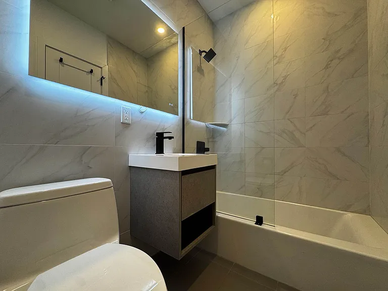 313 S 4th St #2C — Photo 5