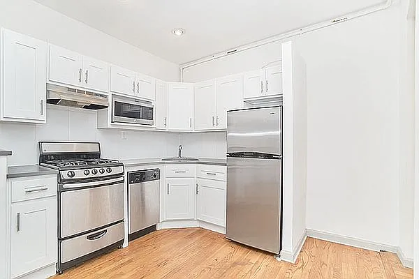 Rented by Living New York | media 8