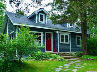 387 Pine Hill Rd, Cape Neddick, ME 03902
