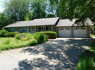 1916 Messenger Cir, Pittsburg, KS 66762