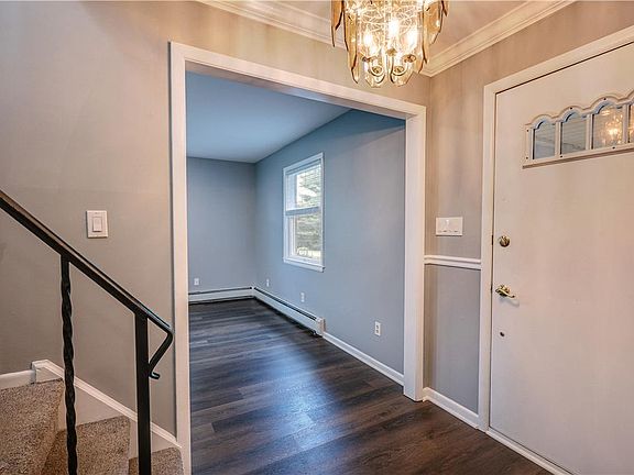 4th image of 3250 Vista Dr