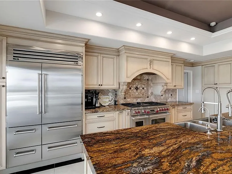 21 Coveview Dr — Photo 35