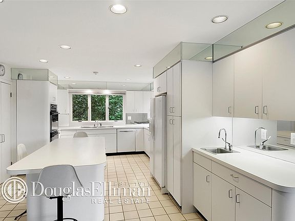 5th image of 33 Oceanview Dr