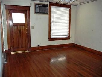 3rd image of 1009 E Wea St