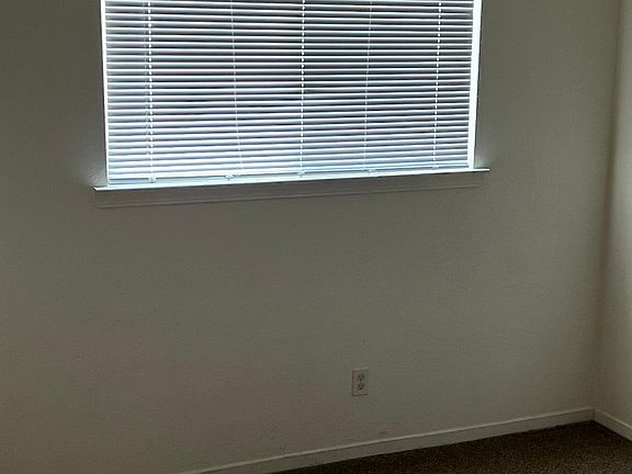 5th image of 437 Chamise Dr