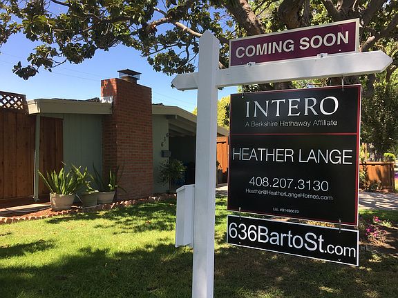 4th image of 636 Barto St
