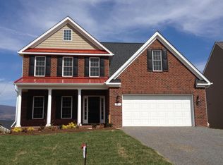2556 Russlen Dr, Salem, VA 24153