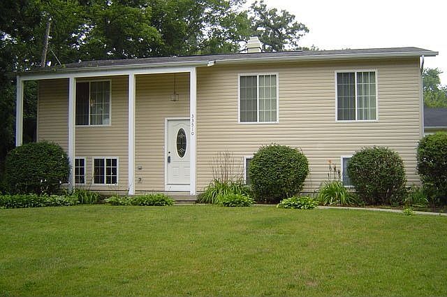 1st image of 33510 N Evergreen Dr