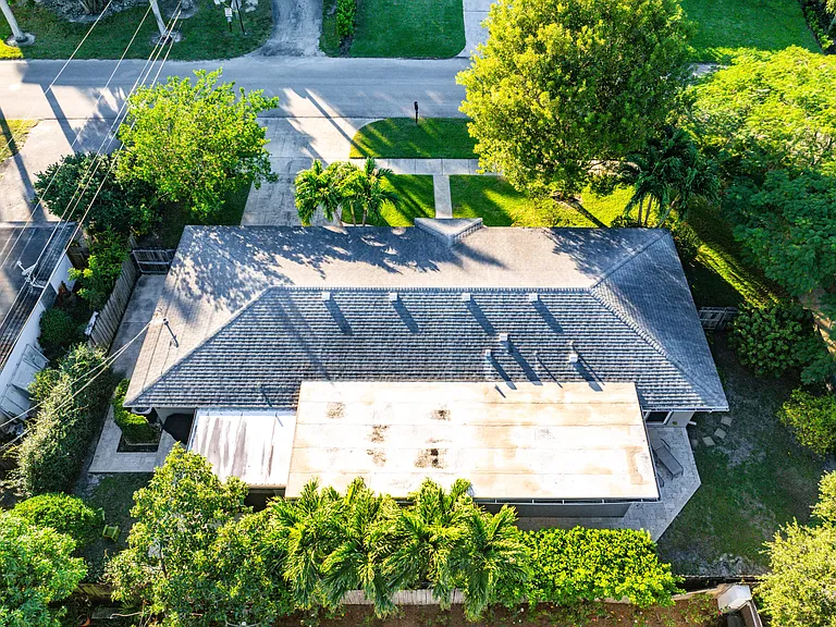 770 NW 3rd Ave — Photo 40
