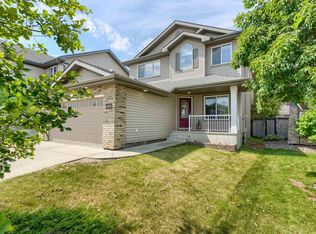 1075 McKinney Grn NW, Edmonton, AB T6R3S5