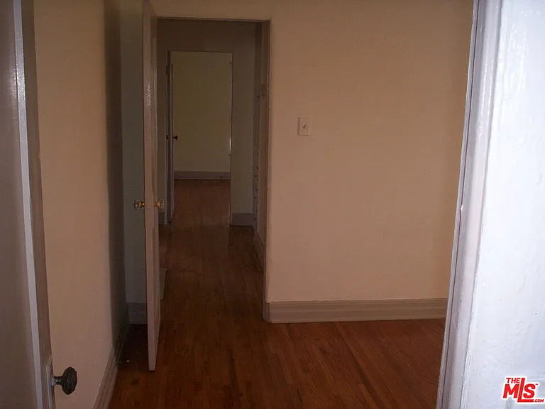 4354 Coolidge Ave — Photo 32