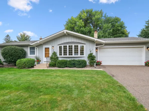 3979 McKnight Rd N, White Bear Lake, MN 55110