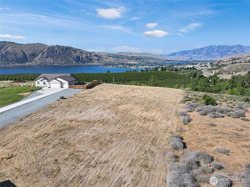 5th image of 16 Columbia View Drive
