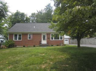 2406 Mount Vernon St, Waynesboro, VA 22980