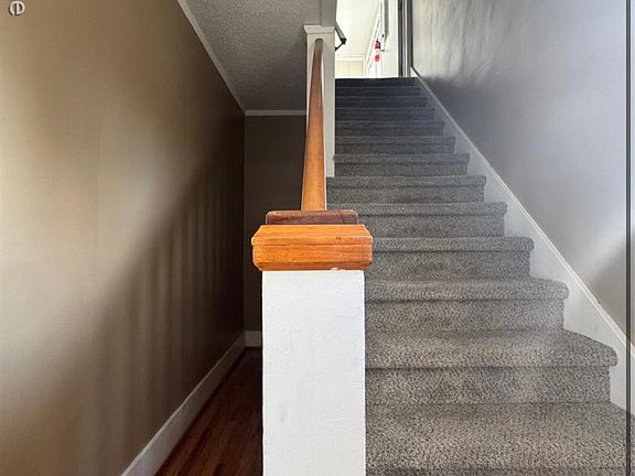 2nd image of 355 Poplar St #2