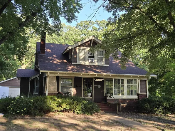 414 N Vine St, Abilene, KS 67410