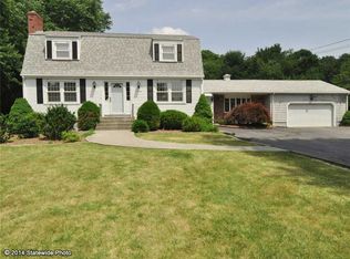 1108 Chopmist Hill Rd, Scituate, RI 02857