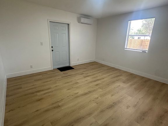 2nd image of 1209 NW 9th Ave #2