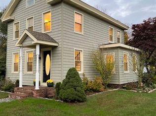 2 Pool Rd, North Haven, CT 06473