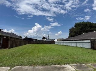 3312 Charles Ct, Chalmette, LA 70043