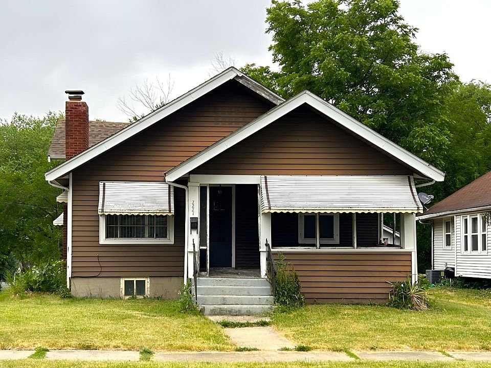 1st image of 2221 W Jefferson St