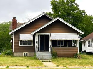 2221 W Jefferson St, Rockford, IL 61101