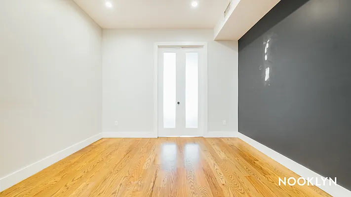 Rented by Nooklyn NYC LLC | media 34