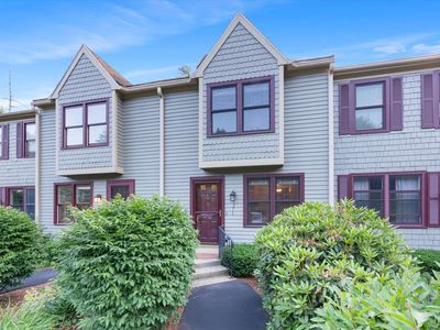 274 Bartemus Trail, Nashua, NH, 03063