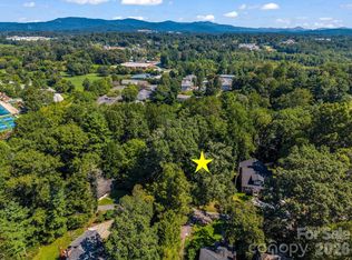 Ridgecrest Dr, Hendersonville, NC 28792