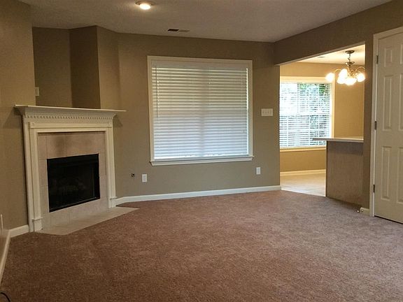 5th image of 8292 Crimson Creek Dr