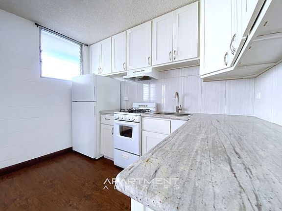 4th image of 1130 Hassinger St Unit 3B