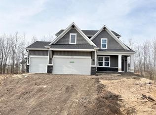 5967 Claymont Ct SE, Caledonia, MI 49316