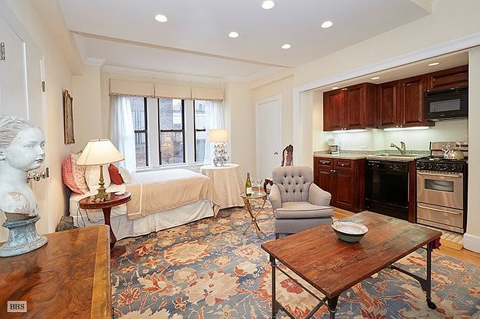 1st image of 157-163 E 72nd St #2C
